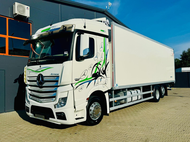 Mercedes-Benz Actros 2542 - Autocarro frigorifero: foto 1 Mercedes-Benz Actros 2542 - Autocarro frigorifero: foto 1