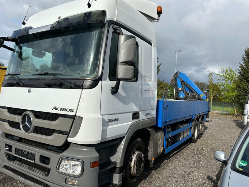 Mercedes-Benz Actros 2544 Glastransporter mit Palfinger Kran - Autocarro con pianale/ Cassone fisso, Camion con gru: foto 2 Mercedes-Benz Actros 2544 Glastransporter mit Palfinger Kran - Autocarro con pianale/ Cassone fisso, Camion con gru: foto 2