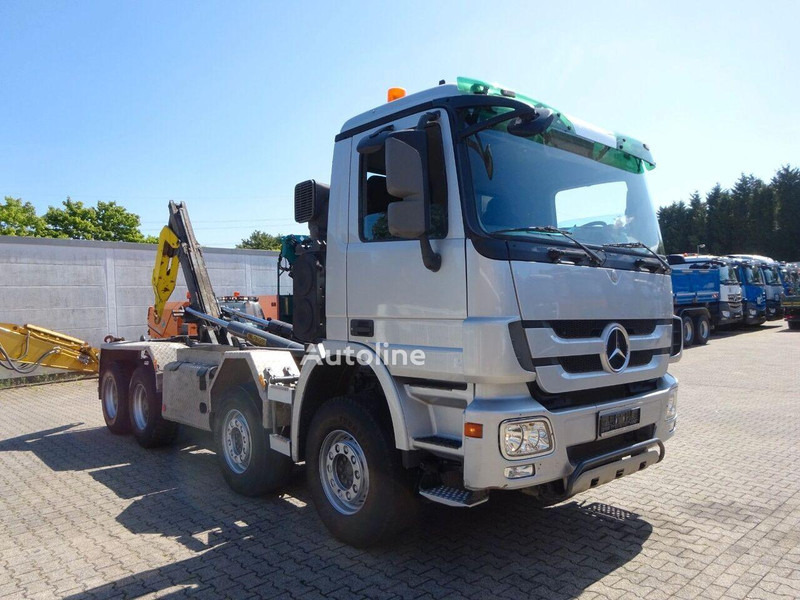 Mercedes-Benz Actros 3244 - Hook lift truck 8x4 - Autocarro scarrabile, Camion con gru: foto 2 Mercedes-Benz Actros 3244 - Hook lift truck 8x4 - Autocarro scarrabile, Camion con gru: foto 2