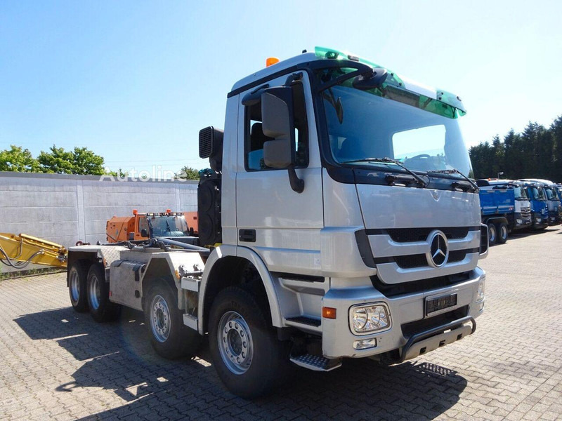 Mercedes-Benz Actros 3244 - Hook lift truck 8x4 - Autocarro scarrabile, Camion con gru: foto 3 Mercedes-Benz Actros 3244 - Hook lift truck 8x4 - Autocarro scarrabile, Camion con gru: foto 3