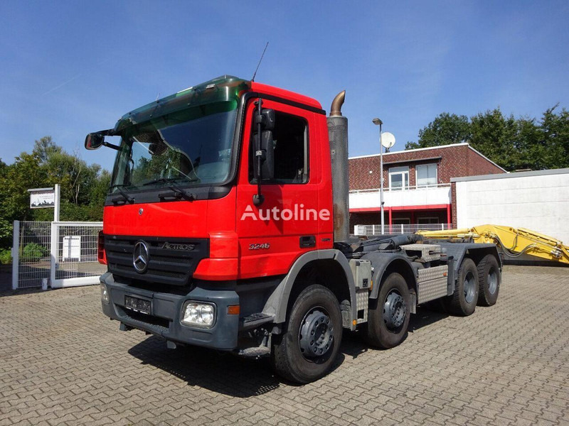Mercedes-Benz Actros 3246 - Hook lift truck - Autocarro scarrabile: foto 1 Mercedes-Benz Actros 3246 - Hook lift truck - Autocarro scarrabile: foto 1