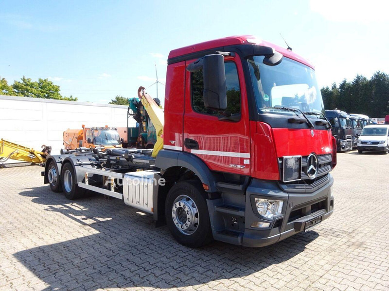 Mercedes-Benz Antos 2532 - Hook lift truck - Autocarro scarrabile: foto 4 Mercedes-Benz Antos 2532 - Hook lift truck - Autocarro scarrabile: foto 4