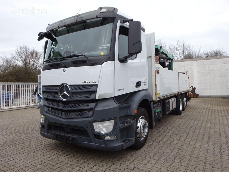 Mercedes-Benz Antos 2543 - Flatbed+crane 6x2 - Autocarro con pianale/ Cassone fisso, Camion con gru: foto 1 Mercedes-Benz Antos 2543 - Flatbed+crane 6x2 - Autocarro con pianale/ Cassone fisso, Camion con gru: foto 1