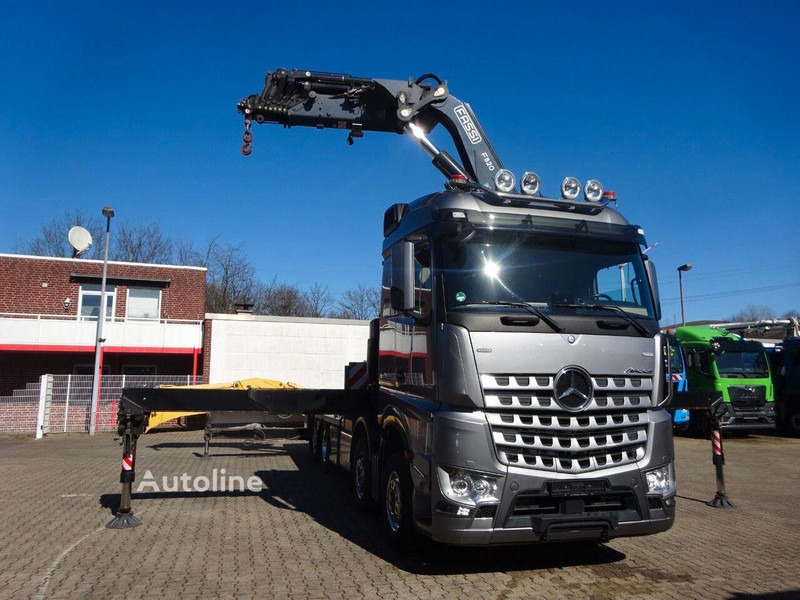 Autocarro con pianale/ Cassone fisso, Camion con gru Mercedes-Benz Arocs 3453 8x2 Open Flatbed + Crane Fassi F820: foto 6