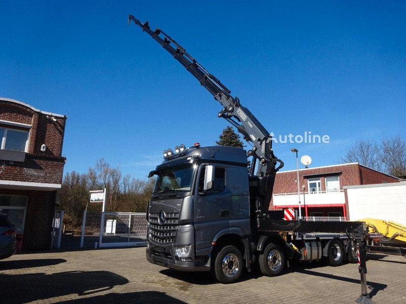 Autocarro con pianale/ Cassone fisso, Camion con gru Mercedes-Benz Arocs 3453 8x2 Open Flatbed + Crane Fassi F820: foto 8