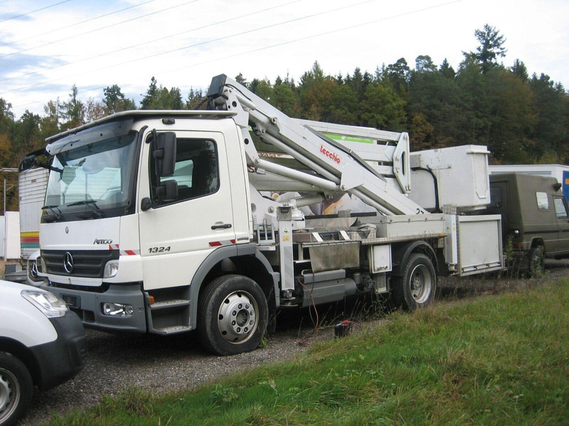 Mercedes-Benz Atego 1324 Bucket truck - Tecchio 27 m - Piattaforma autocarrata: foto 1 Mercedes-Benz Atego 1324 Bucket truck - Tecchio 27 m - Piattaforma autocarrata: foto 1