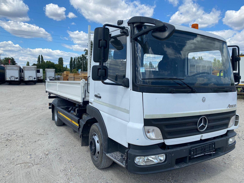 Mercedes-Benz Atego 818 - 3 sided tipper - Autocarro ribaltabile: foto 3 Mercedes-Benz Atego 818 - 3 sided tipper - Autocarro ribaltabile: foto 3