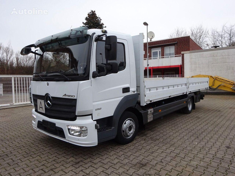Mercedes-Benz Atego 818 - Flatbed - Autocarro con pianale/ Cassone fisso: foto 2 Mercedes-Benz Atego 818 - Flatbed - Autocarro con pianale/ Cassone fisso: foto 2