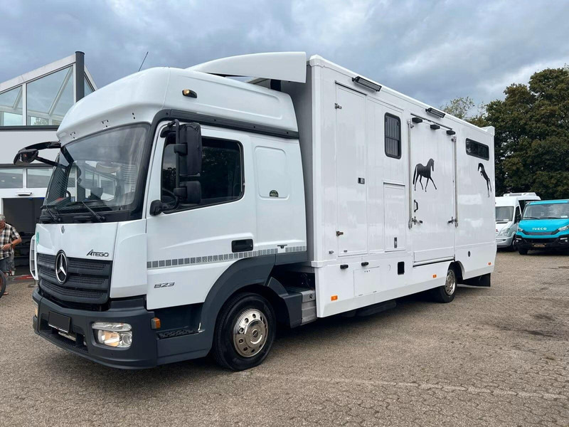 Mercedes-Benz Atego 823 - Horse transporter - Van trasporto cavalli: foto 1 Mercedes-Benz Atego 823 - Horse transporter - Van trasporto cavalli: foto 1
