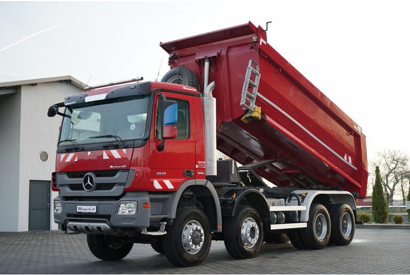 Mercedes-Benz CTROS 4141 / 8X6 / WYWROTKA TYLNOZSYPOWA / MEILLER KIPPER 5.3M / - Autocarro ribaltabile: foto 4 Mercedes-Benz CTROS 4141 / 8X6 / WYWROTKA TYLNOZSYPOWA / MEILLER KIPPER 5.3M / - Autocarro ribaltabile: foto 4