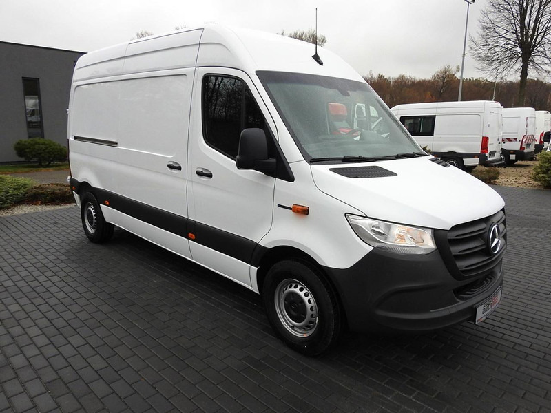 Mercedes-Benz ESPRINTER NOWY ELEKTRYCZNY FURGON AUTOMAT  GWARANCJA  95KM [ 607 - Furgone box, Furgone elettrico: foto 4 Mercedes-Benz ESPRINTER NOWY ELEKTRYCZNY FURGON AUTOMAT  GWARANCJA  95KM [ 607 - Furgone box, Furgone elettrico: foto 4