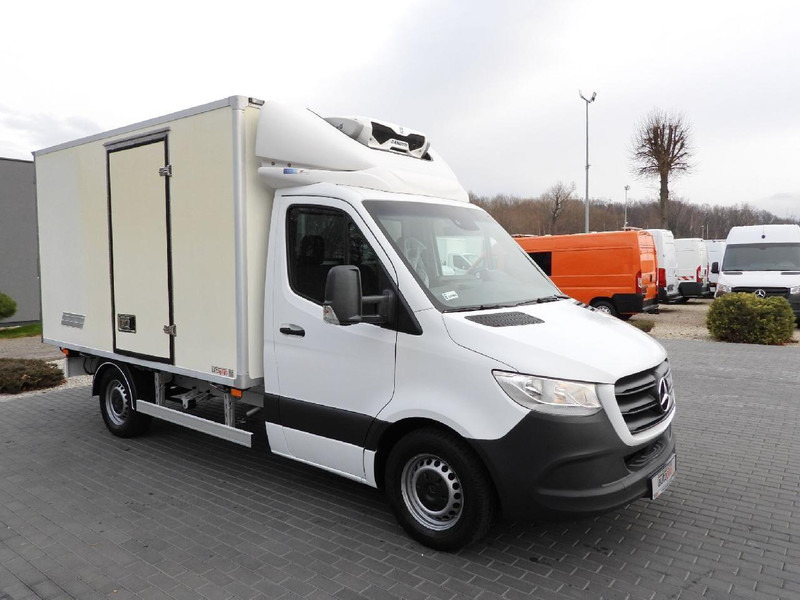 Mercedes-Benz SPRINTER 314 CHŁODNIA KONTENER -1*C TEMPOMAT NAWIGACJA KLIMATYZA - Furgone frigo: foto 4 Mercedes-Benz SPRINTER 314 CHŁODNIA KONTENER -1*C TEMPOMAT NAWIGACJA KLIMATYZA - Furgone frigo: foto 4