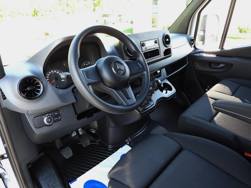 Mercedes-Benz SPRINTER 315 - Furgone box: foto 2 Mercedes-Benz SPRINTER 315 - Furgone box: foto 2