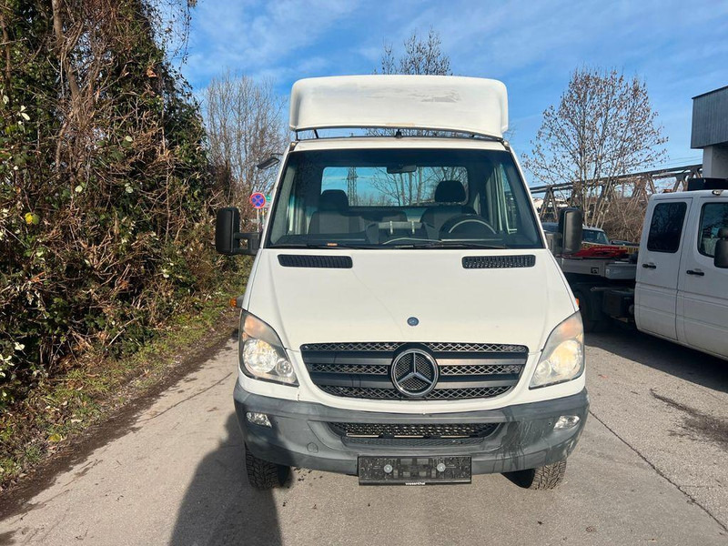 Mercedes-Benz SPRINTER 519 - Trattore stradale BE: foto 2 Mercedes-Benz SPRINTER 519 - Trattore stradale BE: foto 2