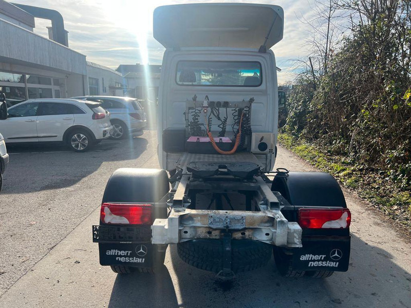 Mercedes-Benz SPRINTER 519 - Trattore stradale BE: foto 4 Mercedes-Benz SPRINTER 519 - Trattore stradale BE: foto 4