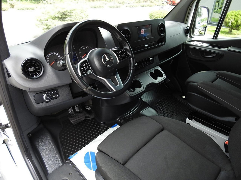 Mercedes-Benz SPRINTER FURGON BRYGADÓWKA 5 MIEJSC TEMPOMAT NAWIGACJA KLIMATYZ - Minibus, Pulmino: foto 2 Mercedes-Benz SPRINTER FURGON BRYGADÓWKA 5 MIEJSC TEMPOMAT NAWIGACJA KLIMATYZ - Minibus, Pulmino: foto 2