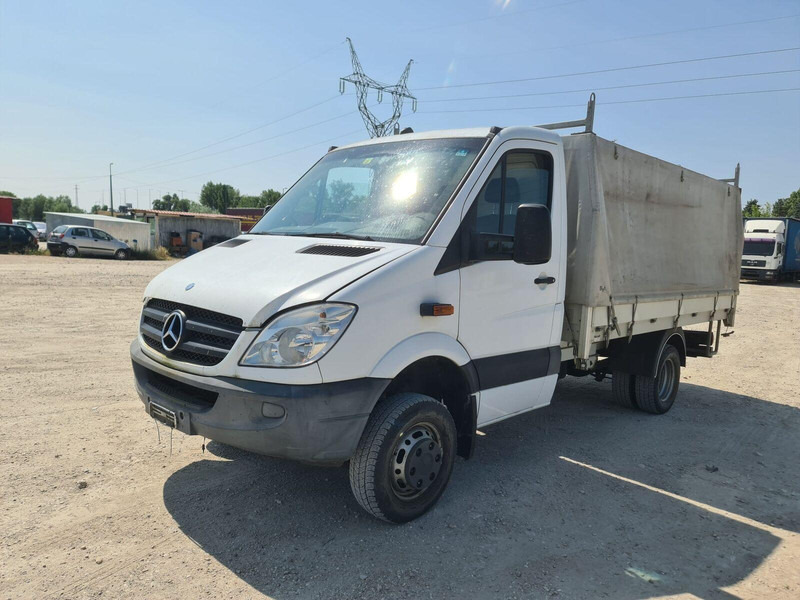 Mercedes-Benz Sprinter 519 CDi 4x4x - Pritsche+Plane - Furgone centinato: foto 3 Mercedes-Benz Sprinter 519 CDi 4x4x - Pritsche+Plane - Furgone centinato: foto 3