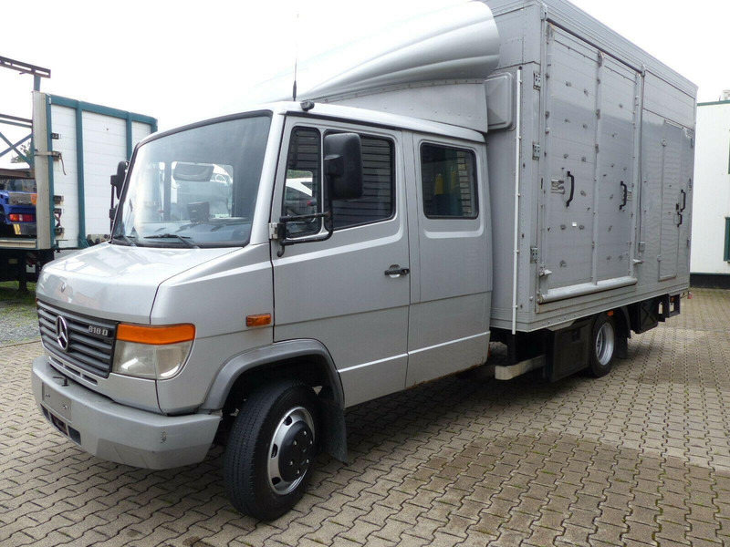 Mercedes-Benz Vario 818 Doka horse transporter + Tail lift - Van trasporto cavalli: foto 1 Mercedes-Benz Vario 818 Doka horse transporter + Tail lift - Van trasporto cavalli: foto 1