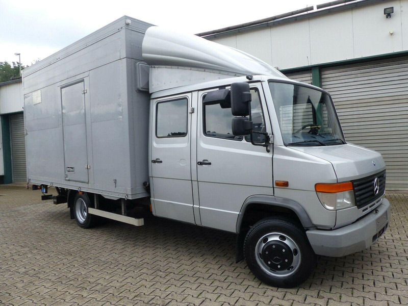 Mercedes-Benz Vario 818 Doka horse transporter + Tail lift - Van trasporto cavalli: foto 4 Mercedes-Benz Vario 818 Doka horse transporter + Tail lift - Van trasporto cavalli: foto 4
