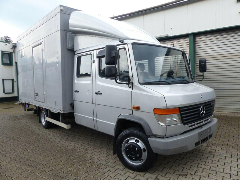 Mercedes-Benz Vario 818 Doka horse transporter + Tail lift - Van trasporto cavalli: foto 2 Mercedes-Benz Vario 818 Doka horse transporter + Tail lift - Van trasporto cavalli: foto 2
