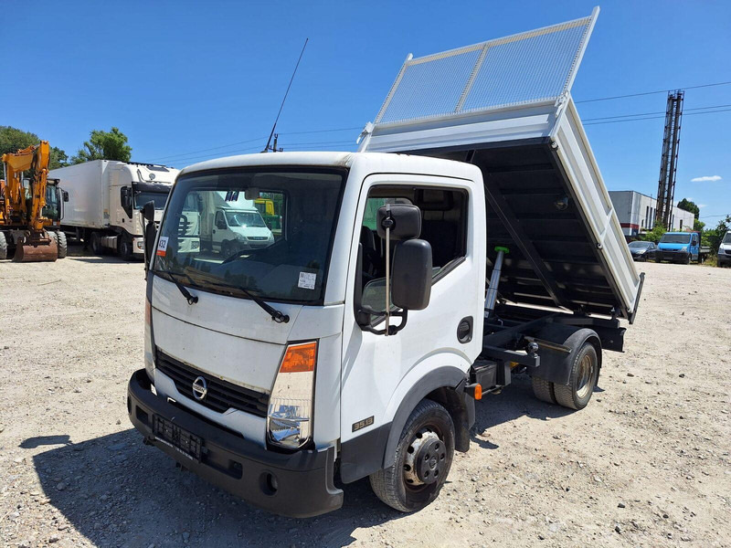Nissan Cabstar 2,5 TDi - 3 sided Tipper - Furgone ribaltabile: foto 2 Nissan Cabstar 2,5 TDi - 3 sided Tipper - Furgone ribaltabile: foto 2