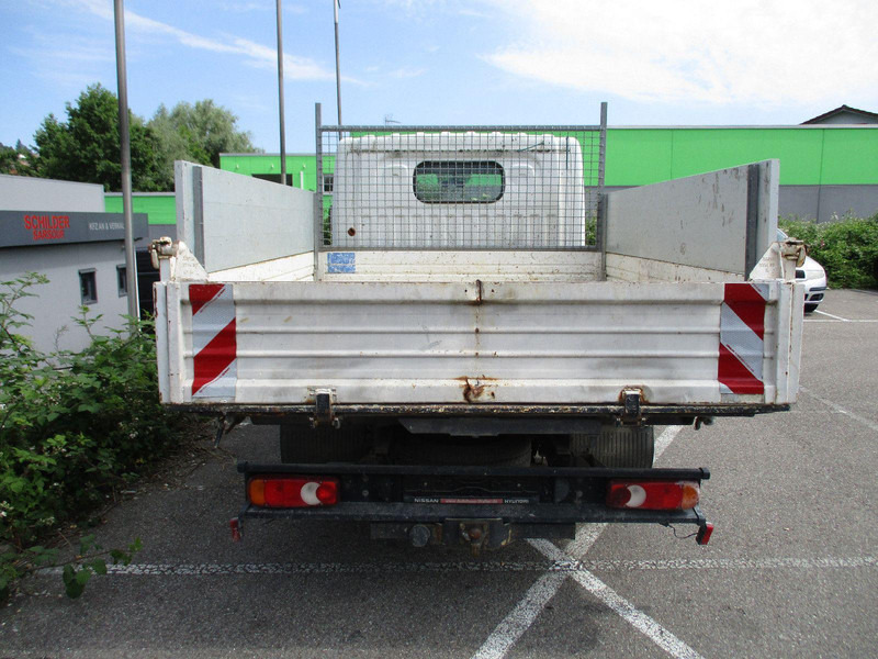 Nissan Cabstar Cabstar 35.XX Doppelkabine - Autocarro con pianale/ Cassone fisso: foto 5 Nissan Cabstar Cabstar 35.XX Doppelkabine - Autocarro con pianale/ Cassone fisso: foto 5
