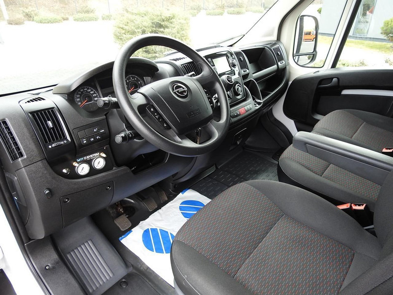 Opel MOVANO PLANDEKA 10 PALET WEBASTO TEMPOMAT PNEUMATYKA KLIMATYZAC - Furgone centinato: foto 2 Opel MOVANO PLANDEKA 10 PALET WEBASTO TEMPOMAT PNEUMATYKA KLIMATYZAC - Furgone centinato: foto 2