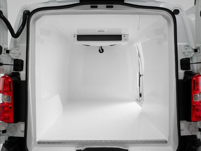 Peugeot Expert BlueHDI 100 L2 Hűtős furgon Frigo 3500 - Furgone frigo: foto 4 Peugeot Expert BlueHDI 100 L2 Hűtős furgon Frigo 3500 - Furgone frigo: foto 4