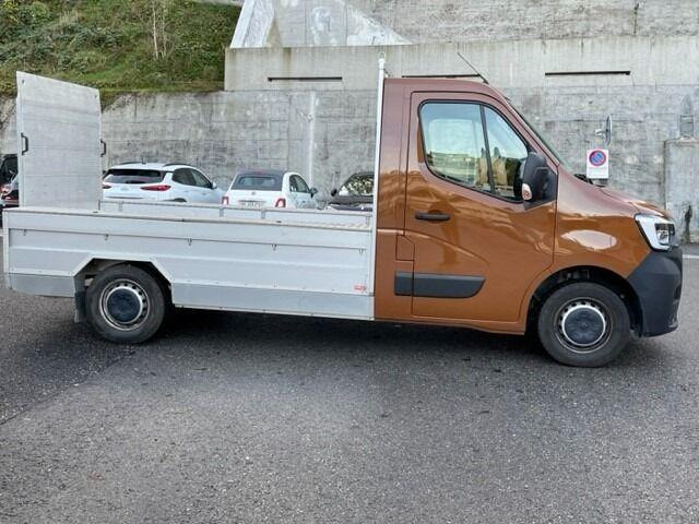 Renault Master 150 dci - plató + rámpa - Furgone con cassone fisso: foto 4 Renault Master 150 dci - plató + rámpa - Furgone con cassone fisso: foto 4