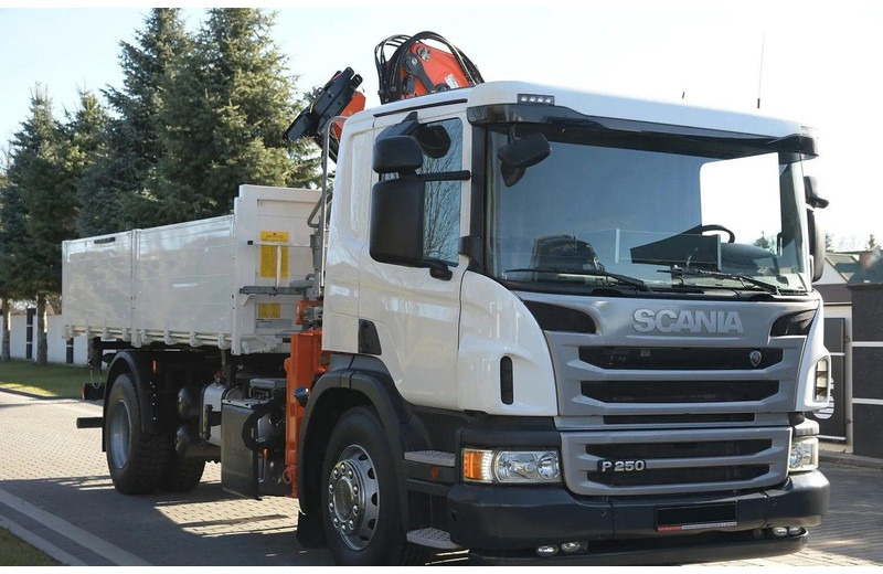 Scania P 250 - 3 way tipper + crane - Autocarro ribaltabile, Camion con gru: foto 2 Scania P 250 - 3 way tipper + crane - Autocarro ribaltabile, Camion con gru: foto 2