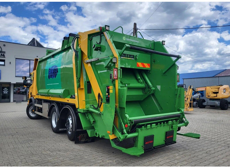 Scania P 360 - Garbage truck - Camion immondizia: foto 4 Scania P 360 - Garbage truck - Camion immondizia: foto 4