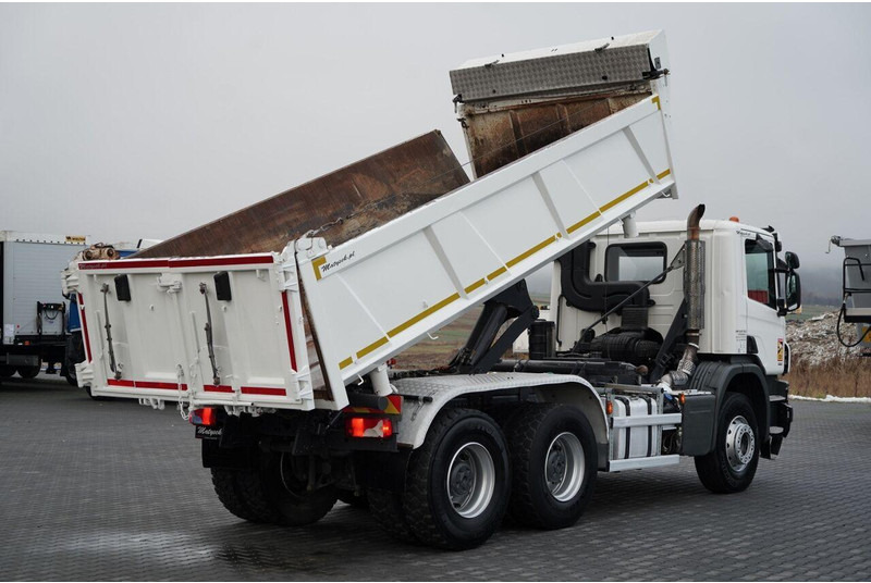 Scania P 410 / 6x4 / WYWROTKA DWU-STRONNA / HYDROBURTA / BOARDMATIC / - Autocarro ribaltabile: foto 5 Scania P 410 / 6x4 / WYWROTKA DWU-STRONNA / HYDROBURTA / BOARDMATIC / - Autocarro ribaltabile: foto 5