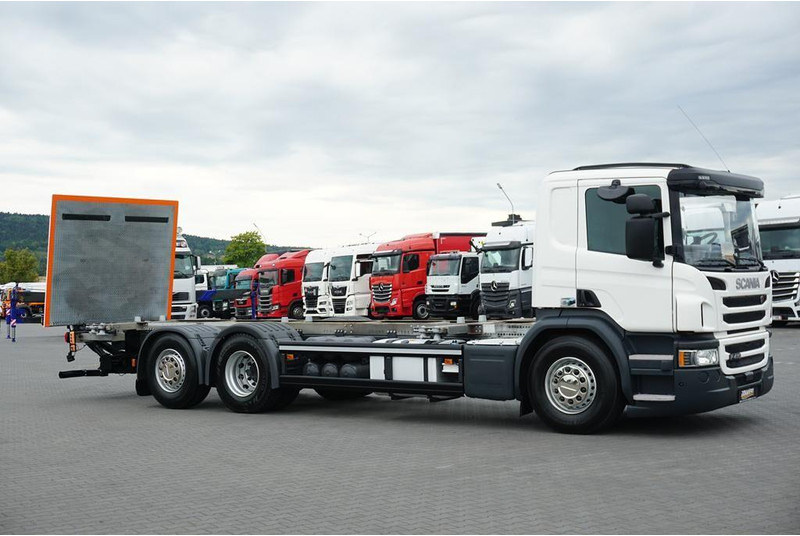 Scania P 410 / ACC / E 6 / BDF + WINDA / 7.15 , 7.45, 7.82 M / OŚ SKRĘT - Autocarro telaio: foto 4 Scania P 410 / ACC / E 6 / BDF + WINDA / 7.15 , 7.45, 7.82 M / OŚ SKRĘT - Autocarro telaio: foto 4