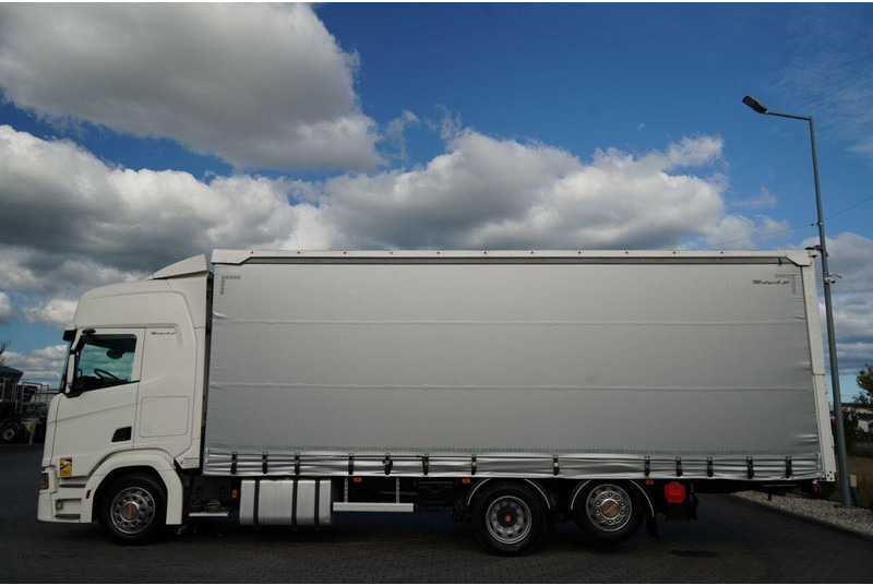 Scania R 450 / MEGA / 6x2 / FIRANKA - 8,2 m / SOLÓWKA / OŚ PODNOSZONA / - Camion centinato: foto 3 Scania R 450 / MEGA / 6x2 / FIRANKA - 8,2 m / SOLÓWKA / OŚ PODNOSZONA / - Camion centinato: foto 3