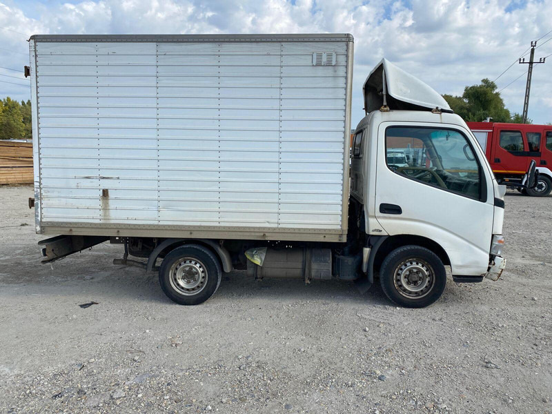 Toyota Dyna 100 3,0 D - Koffer - Furgone box: foto 4 Toyota Dyna 100 3,0 D - Koffer - Furgone box: foto 4