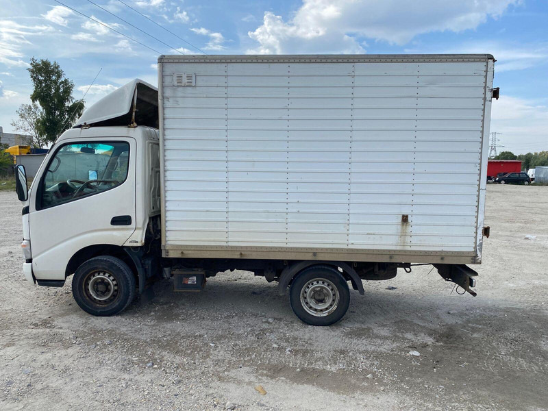 Toyota Dyna 100 3,0 D - Koffer - Furgone box: foto 5 Toyota Dyna 100 3,0 D - Koffer - Furgone box: foto 5