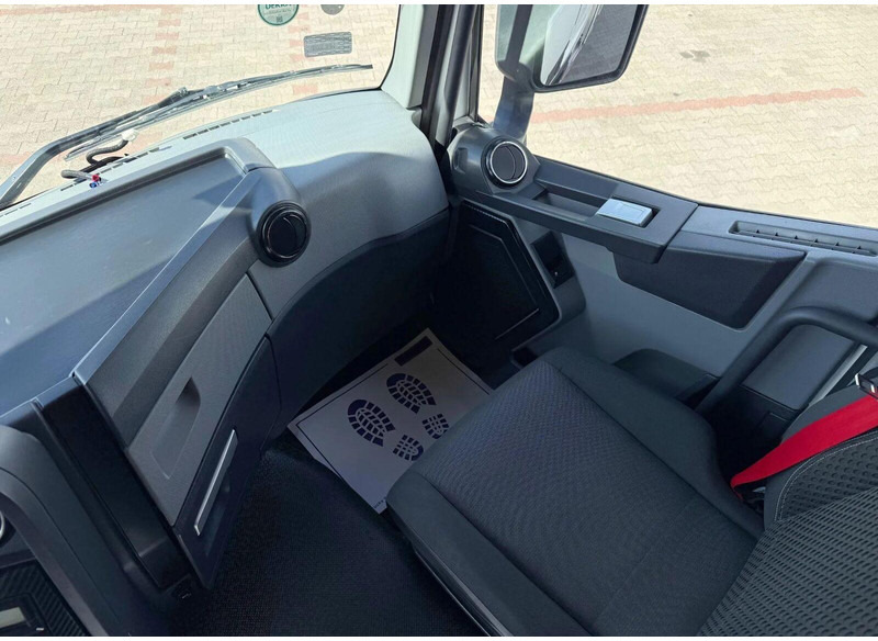 Trattore stradale Renault T 380: foto 20