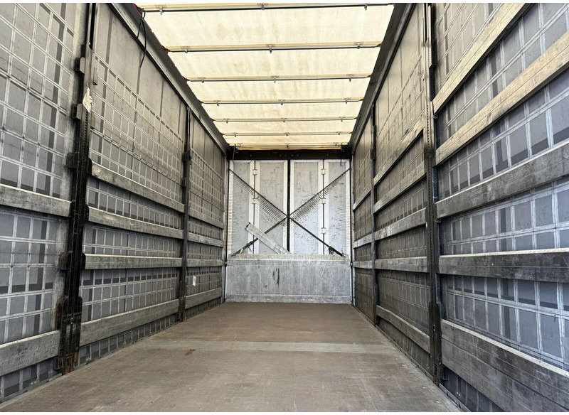 Trattore stradale Renault T 380: foto 16