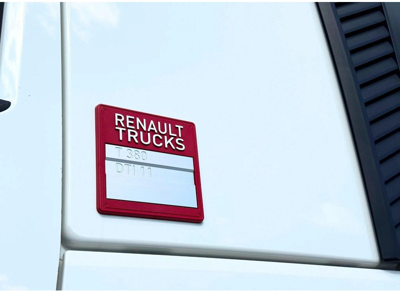 Trattore stradale Renault T 380: foto 17
