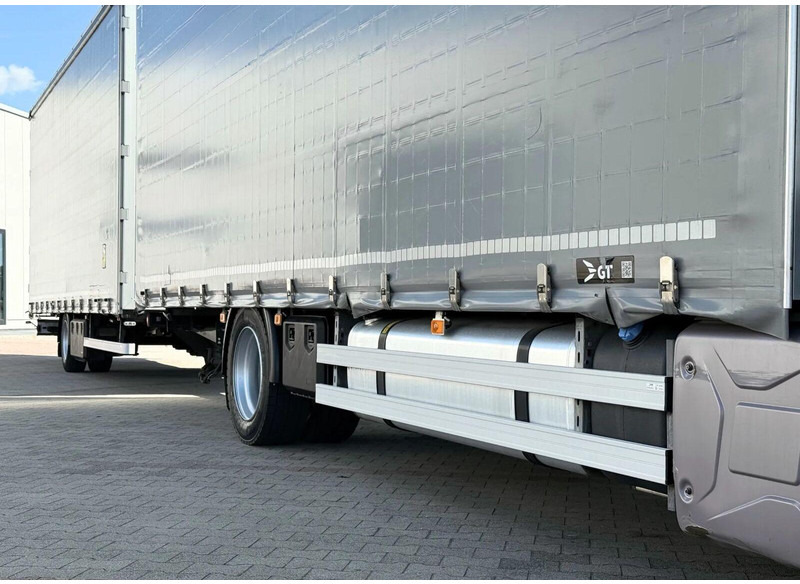 Trattore stradale Renault T 380: foto 6