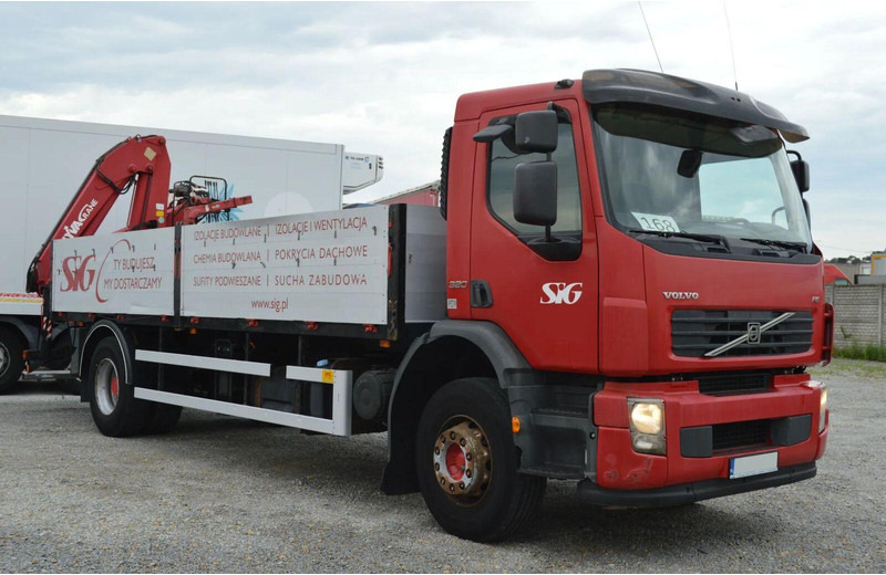 Volvo FE 18.320 FLATBED CRANE - Autocarro con pianale/ Cassone fisso, Camion con gru: foto 3 Volvo FE 18.320 FLATBED CRANE - Autocarro con pianale/ Cassone fisso, Camion con gru: foto 3