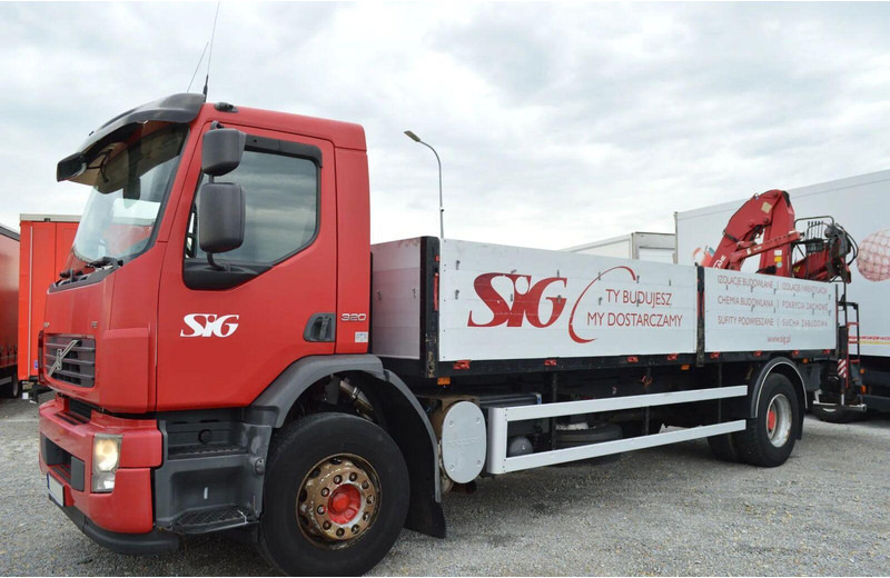 Volvo FE 18.320 FLATBED CRANE - Autocarro con pianale/ Cassone fisso, Camion con gru: foto 2 Volvo FE 18.320 FLATBED CRANE - Autocarro con pianale/ Cassone fisso, Camion con gru: foto 2