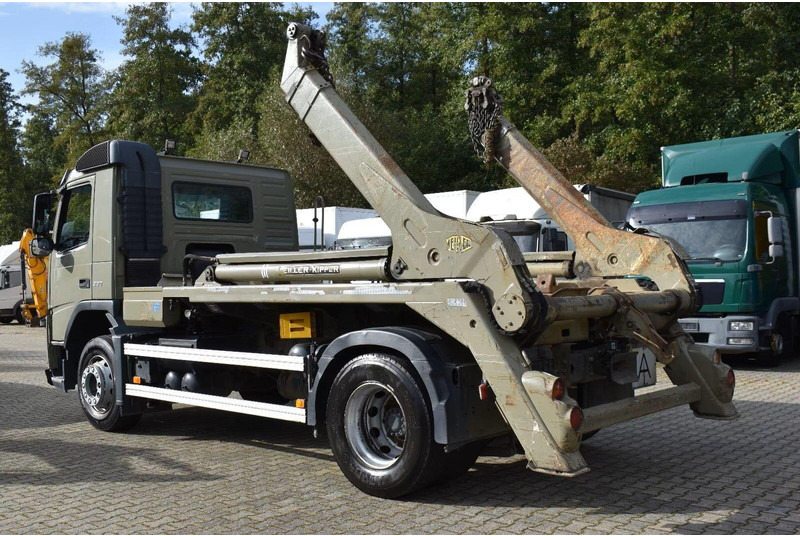 Volvo FM 330 BL - Meiller AK 12 LTD Absetzkipper - Autocarro multibenna: foto 5 Volvo FM 330 BL - Meiller AK 12 LTD Absetzkipper - Autocarro multibenna: foto 5