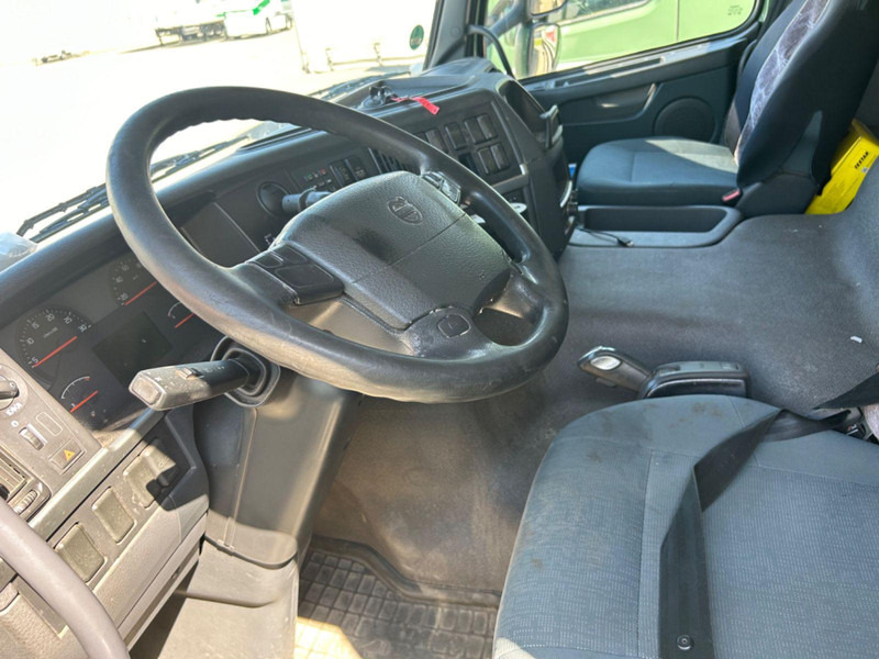 Volvo FM330 Kran Hiab 113K Pro Euro 5+EEV.2x Ger - Autocarro con pianale/ Cassone fisso, Camion con gru: foto 5 Volvo FM330 Kran Hiab 113K Pro Euro 5+EEV.2x Ger - Autocarro con pianale/ Cassone fisso, Camion con gru: foto 5