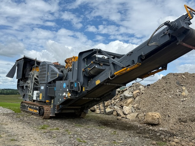 Tesab 800i - Frantoio a mascelle: foto 1 Tesab 800i - Frantoio a mascelle: foto 1