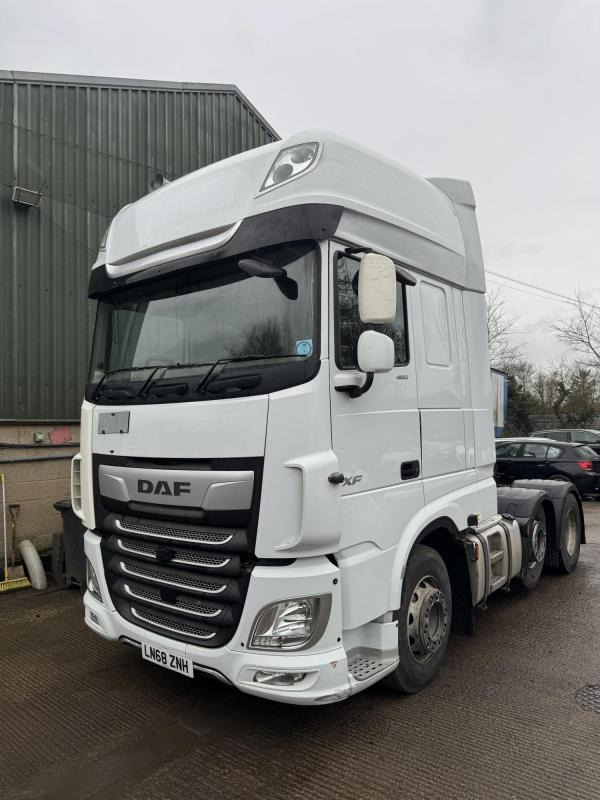 DAF FTG XF 480 Super Space cab - Trattore stradale: foto 1 DAF FTG XF 480 Super Space cab - Trattore stradale: foto 1