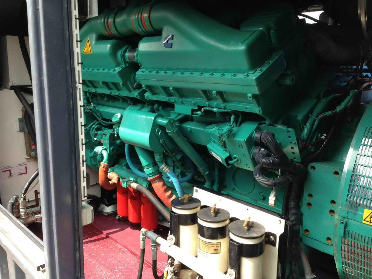 Cummins Generator 1250 KVA QSK45-G4 Engine Super silent Silent - Gruppo elettrogeno: foto 4 Cummins Generator 1250 KVA QSK45-G4 Engine Super silent Silent - Gruppo elettrogeno: foto 4
