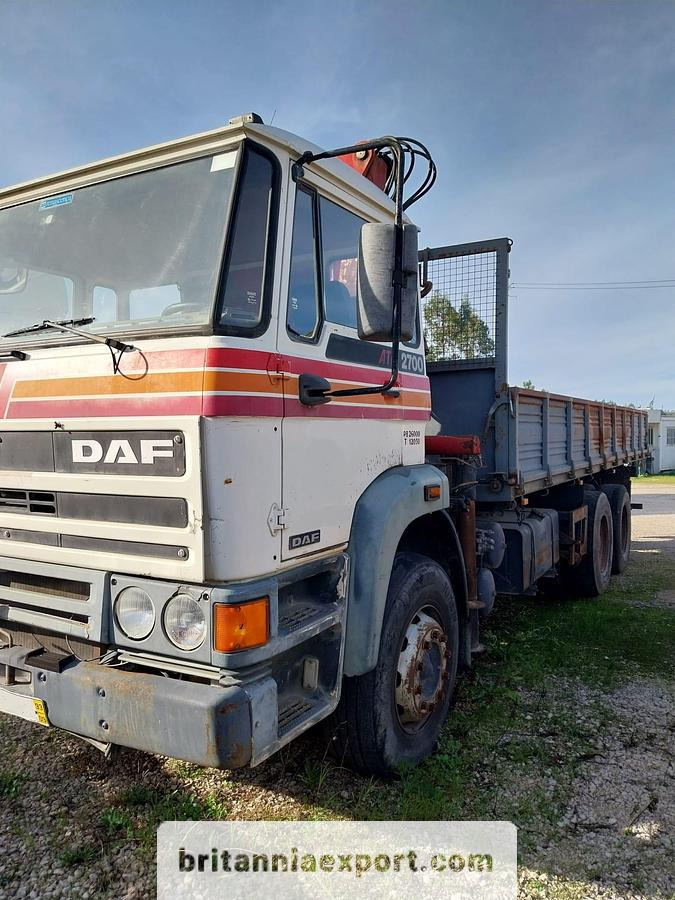 DAF 2700 ATI 6x4 26 Ton Sideways Tipper with HMF 820 Crane | Export Ready. - Autocarro ribaltabile, Camion con gru: foto 4 DAF 2700 ATI 6x4 26 Ton Sideways Tipper with HMF 820 Crane | Export Ready. - Autocarro ribaltabile, Camion con gru: foto 4