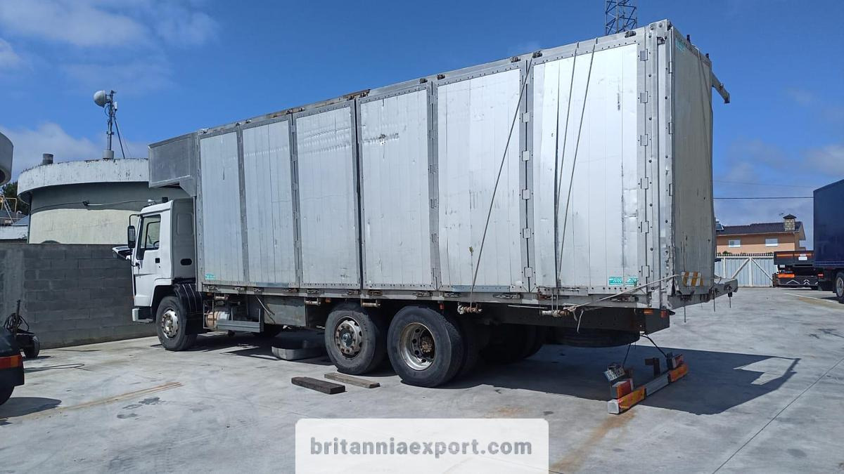 VOLVO FL10 320 | Intercooler | 6X2 8 tyres | 26 ton - Autocarro ribaltabile: foto 2 VOLVO FL10 320 | Intercooler | 6X2 8 tyres | 26 ton - Autocarro ribaltabile: foto 2