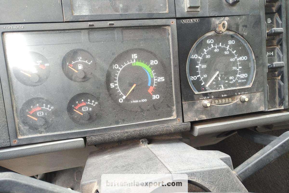 Autocarro telaio VOLVO FL619 Intercooler | Manual Pump | 19 Ton | On 10 Studs | Full Springs Suspension |: foto 13 Autocarro telaio VOLVO FL619 Intercooler | Manual Pump | 19 Ton | On 10 Studs | Full Springs Suspension |: foto 13